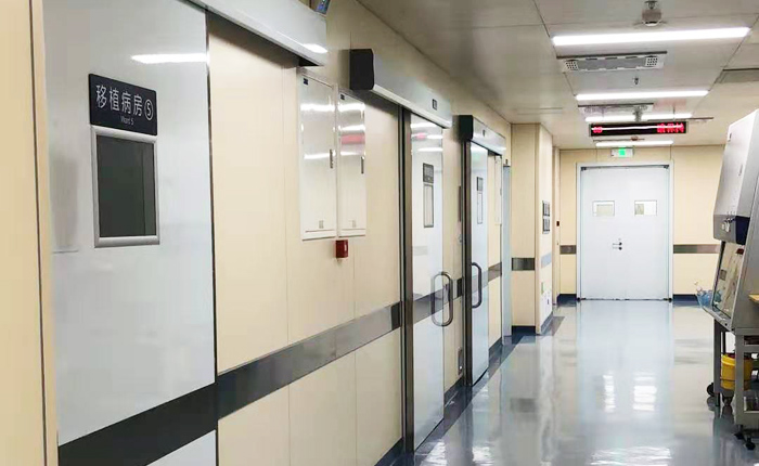 宽敞明亮的造血干细胞移植病房